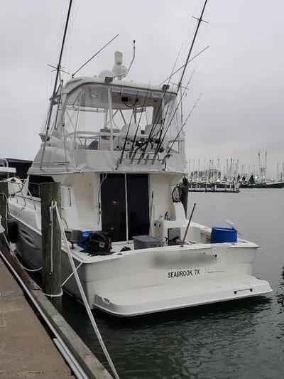 A Silverton 42 motor yacht